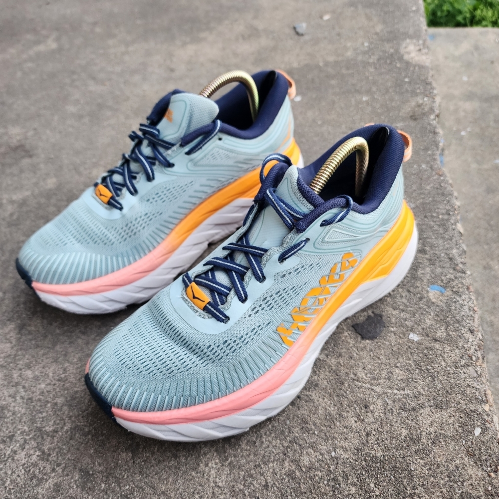 HOKA BONDI 7 - Womens Running Shoes - SIZE 7